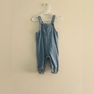 Old Navy Baby Girl Denim Daisy Overall Romper Heart Pocket Floral 6-12M Overalls
